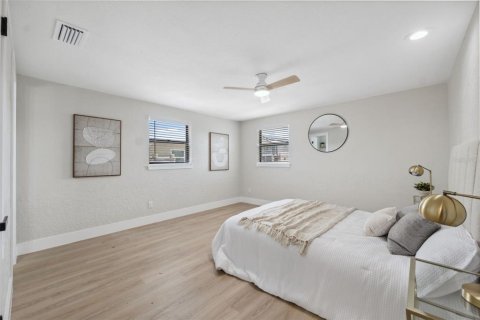 House in Hudson, Florida 3 bedrooms, 135.17 sq.m. № 1648958 - photo 18