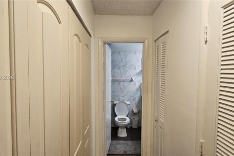 Apartamento en alquiler en Hollywood, Florida, 1 dormitorio, 83.61 m2 № 2071139 - foto 12