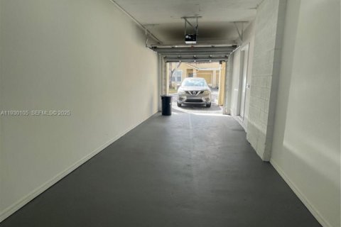 Купить кондоминиум в Норт-Лодердейл, Флорида 1 спальня, 81.57м2, № 1988640 - фото 27