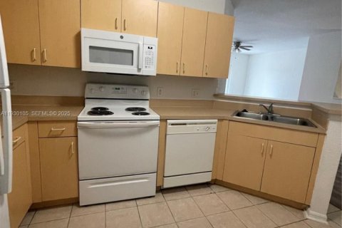 Купить кондоминиум в Норт-Лодердейл, Флорида 1 спальня, 81.57м2, № 1988640 - фото 12