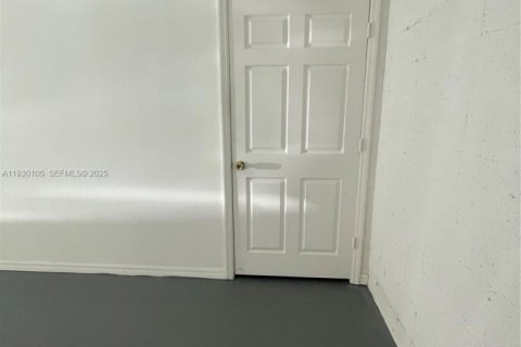 Купить кондоминиум в Норт-Лодердейл, Флорида 1 спальня, 81.57м2, № 1988640 - фото 29