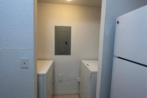 Купить кондоминиум в Норт-Лодердейл, Флорида 1 спальня, 81.57м2, № 1988640 - фото 13