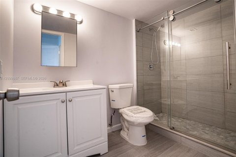 Купить кондоминиум в Халландейл-Бич, Флорида 2 спальни, 111.48м2, № 2397192 - фото 28