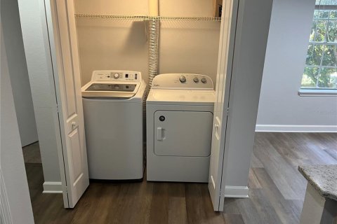 Condominio en alquiler en Orlando, Florida, 2 dormitorios, 94.85 m2 № 2095208 - foto 10