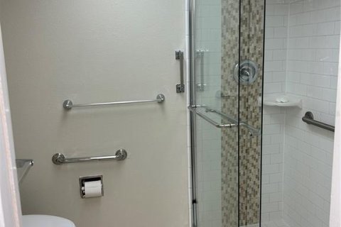 Condominio en alquiler en Bradenton, Florida, 2 dormitorios, 100.33 m2 № 1901637 - foto 6