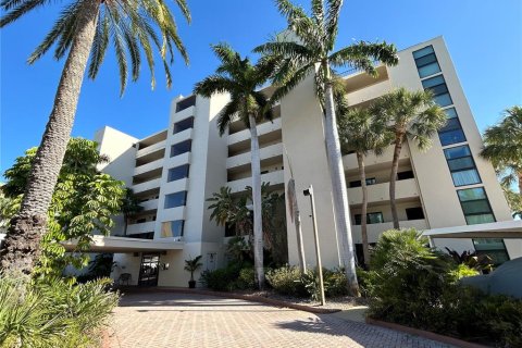 Condominio en alquiler en Bradenton, Florida, 2 dormitorios, 100.33 m2 № 1901637 - foto 1