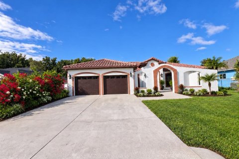 Casa en Kissimmee, Florida 3 dormitorios, 179.3 m2 № 2380508