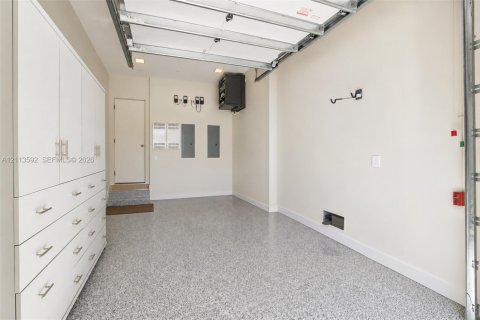 Villa ou maison à vendre à Miami Beach, Floride: 4 chambres, 307.97 m2 № 2434101 - photo 7