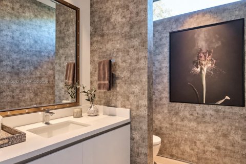 Villa ou maison à vendre à Miami Beach, Floride: 4 chambres, 307.97 m2 № 2434101 - photo 12