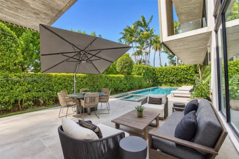 Villa ou maison à vendre à Miami Beach, Floride: 4 chambres, 307.97 m2 № 2434101 - photo 27