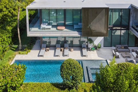 Villa ou maison à vendre à Miami Beach, Floride: 4 chambres, 307.97 m2 № 2434101 - photo 23