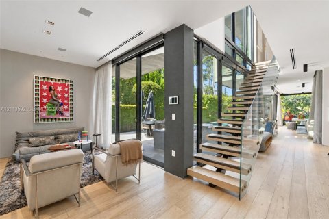 Villa ou maison à vendre à Miami Beach, Floride: 4 chambres, 307.97 m2 № 2434101 - photo 11