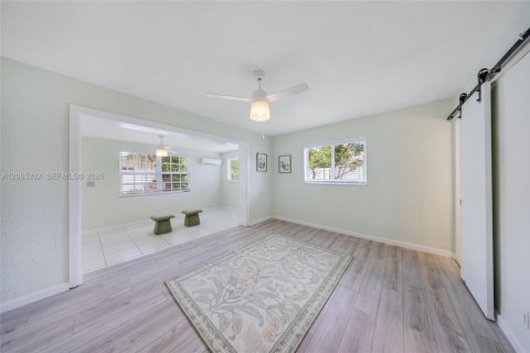 Apartamento en alquiler en Pompano Beach, Florida, 51.1 m2 № 2070756 - foto 2