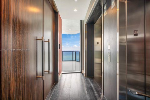 Condo in Sunny Isles Beach, Florida, 3 bedrooms  № 1937895 - photo 5