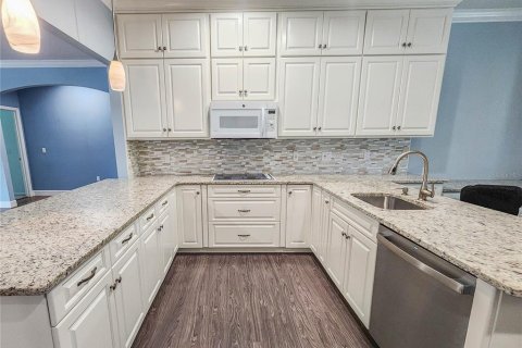 Casa en venta en Palm Coast, Florida, 3 dormitorios, 237.92 m2 № 2386047 - foto 13