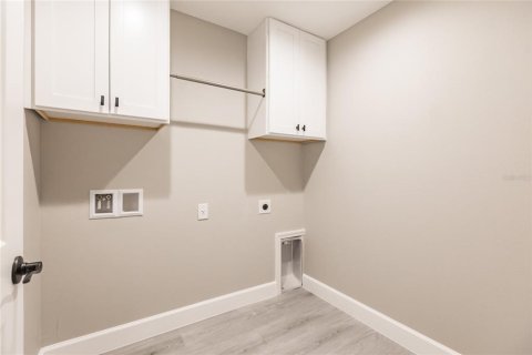 Купить виллу или дом в Кейп-Корал, Флорида 9 комнат, 168.06м2, № 1733481 - фото 10