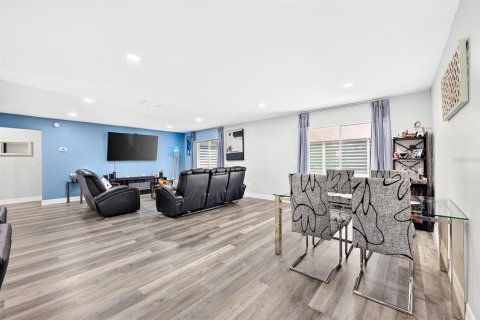 Villa ou maison à vendre à Orlando, Floride: 3 chambres, 144.37 m2 № 2391102 - photo 9