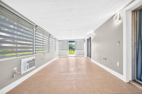 Villa ou maison à vendre à Orlando, Floride: 3 chambres, 144.37 m2 № 2391102 - photo 20