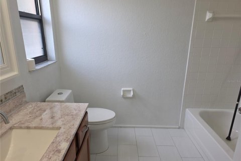 Copropriété à louer à Orlando, Floride: 3 chambres, 112.6 m2 № 2400073 - photo 3