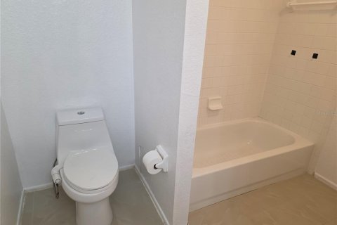 Copropriété à louer à Orlando, Floride: 3 chambres, 112.6 m2 № 2400073 - photo 7