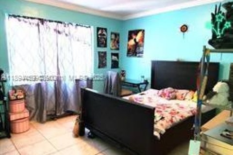 Copropriété à louer à Sweetwater, Floride: 2 chambres, 73.11 m2 № 1946005 - photo 2