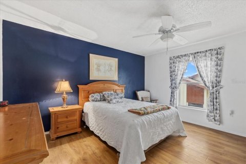 Condo in Bradenton, Florida, 3 bedrooms  № 1736510 - photo 27