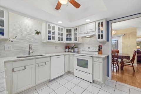 Condo in Bradenton, Florida, 3 bedrooms  № 1736510 - photo 8