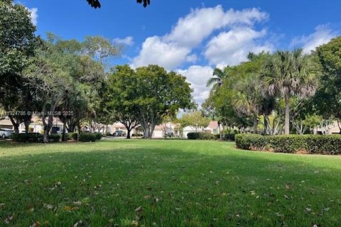 House in Weston, Florida 3 bedrooms, 143.26 sq.m. № 1475266 - photo 5