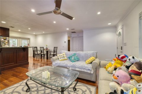 House in Winter Park, Florida 3 bedrooms, 117.34 sq.m. № 1832754 - photo 7