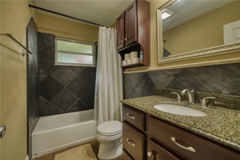 House in Winter Park, Florida 3 bedrooms, 117.34 sq.m. № 1832754 - photo 23