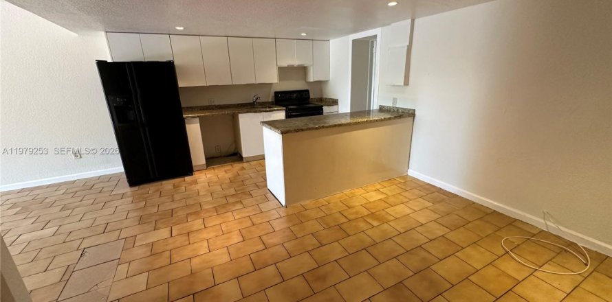Villa ou maison à North Miami, Floride 1 chambre, 67.82 m2 № 2046011