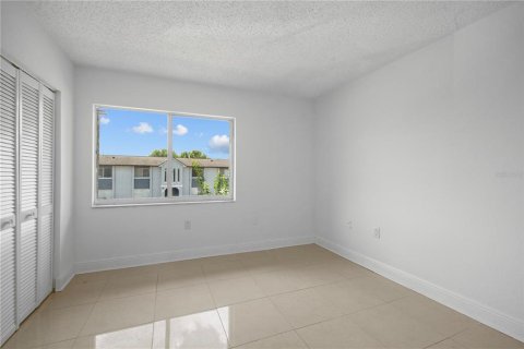 Condo in Orlando, Florida, 3 bedrooms № 2204227 - photo 16