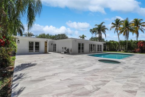 Casa en venta en Miami, Florida, 4 dormitorios, 307.69 m2 № 1607807 - foto 3