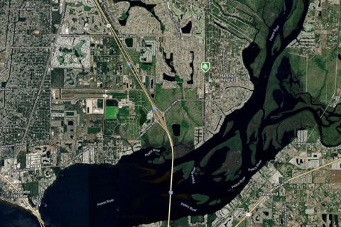 Купить земельный участок в Пунта-Горда, Флорида № 2160578 - фото 7