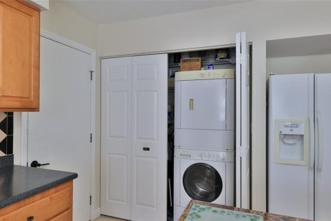 House in New Smyrna Beach, Florida 2 bedrooms, 146.32 sq.m. № 1576449 - photo 16