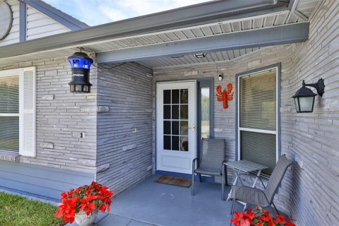 House in New Smyrna Beach, Florida 2 bedrooms, 146.32 sq.m. № 1576449 - photo 4