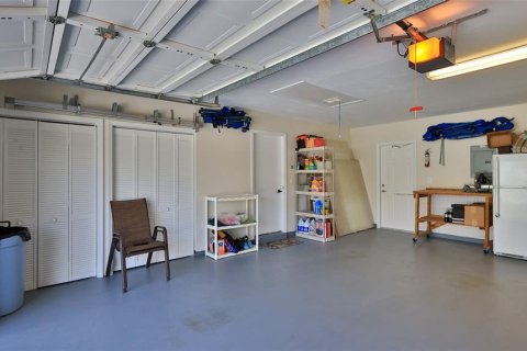 House in New Smyrna Beach, Florida 2 bedrooms, 146.32 sq.m. № 1576449 - photo 22