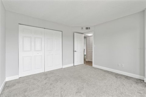 Condo in Clearwater, Florida, 2 bedrooms № 2123641 - photo 20