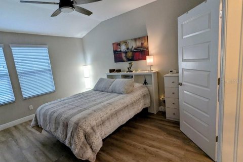 Townhouse in Clearwater, Florida 2 bedrooms, 145.95 sq.m. № 2413563 - photo 14