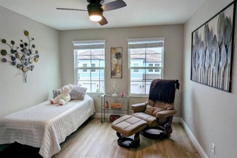 Townhouse in Clearwater, Florida 2 bedrooms, 145.95 sq.m. № 2413563 - photo 20