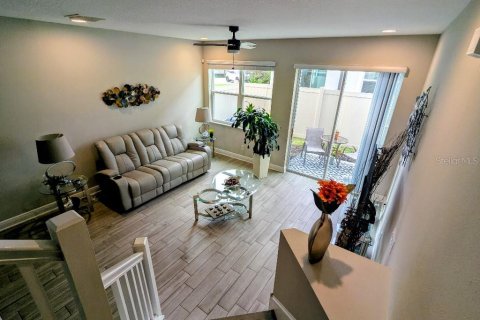 Townhouse in Clearwater, Florida 2 bedrooms, 145.95 sq.m. № 2413563 - photo 7