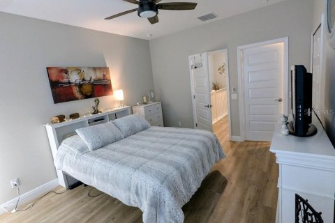 Townhouse in Clearwater, Florida 2 bedrooms, 145.95 sq.m. № 2413563 - photo 16