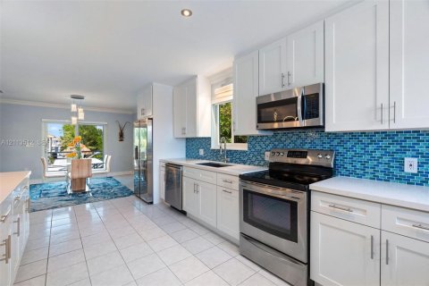 Casa en venta en Key Largo, Florida, 3 dormitorios № 2433891 - foto 11