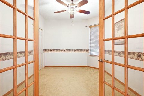 Villa ou maison à vendre à Pinellas Park, Floride: 4 chambres, 226.59 m2 № 2267010 - photo 11