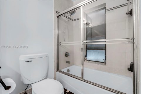 Villa ou maison à vendre à Southwest Ranches, Floride: 5 chambres, 327.39 m2 № 2024422 - photo 21