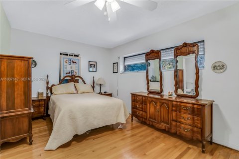 Villa ou maison à vendre à Southwest Ranches, Floride: 5 chambres, 327.39 m2 № 2024422 - photo 19