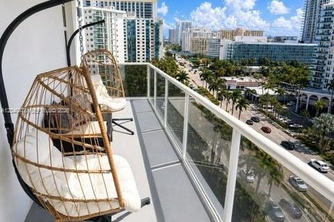 Apartment in Hollywood, Florida 2 bedrooms, 135.54 sq.m. № 2145936 - photo 24