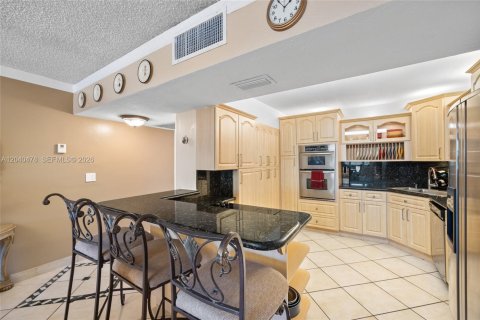 Apartment in Hollywood, Florida 2 bedrooms, 135.54 sq.m. № 2145936 - photo 5