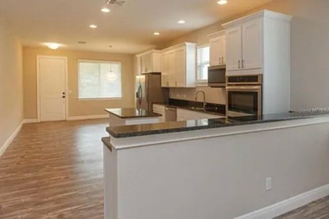 Casa en venta en Ocklawaha, Florida, 3 dormitorios, 153.29 m2 № 1909131 - foto 2