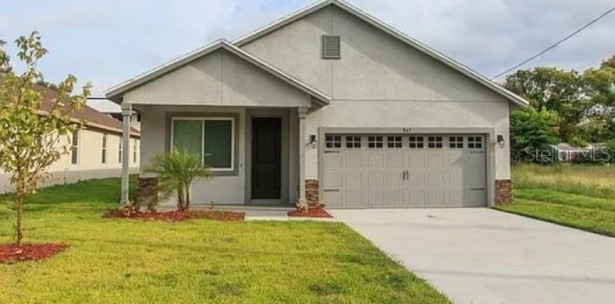 Casa en Ocklawaha, Florida 3 dormitorios, 153.29 m2 № 1909131